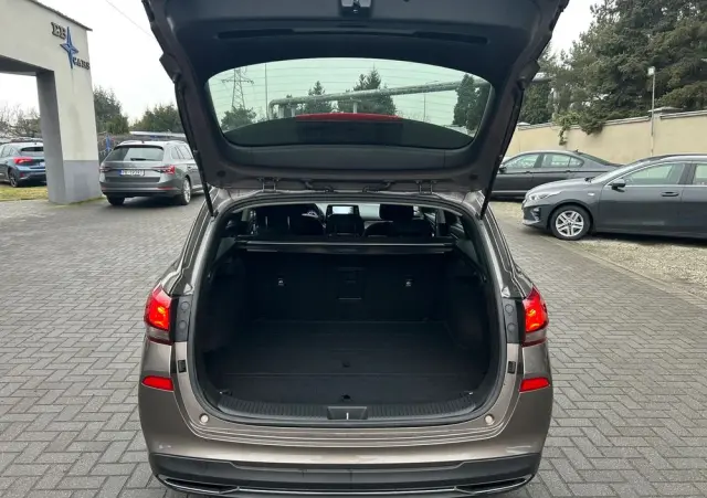 HYUNDAI I30 1.6 D Comfort DCT