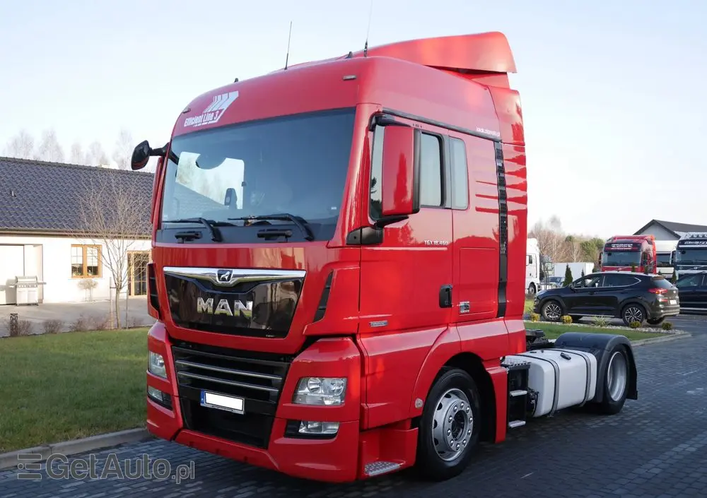 MAN TGX 18.460 XLX Efficient Line Low Deck Mega 