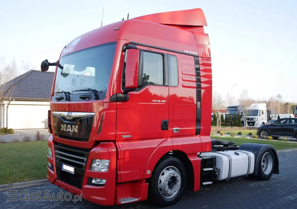 MAN TGX 18.460 XLX Efficient Line Low Deck Mega 
