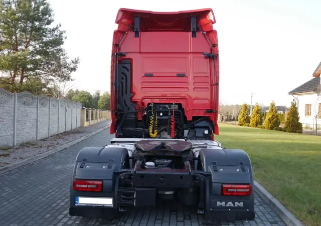 MAN TGX 18.460 XLX Efficient Line Low Deck Mega 