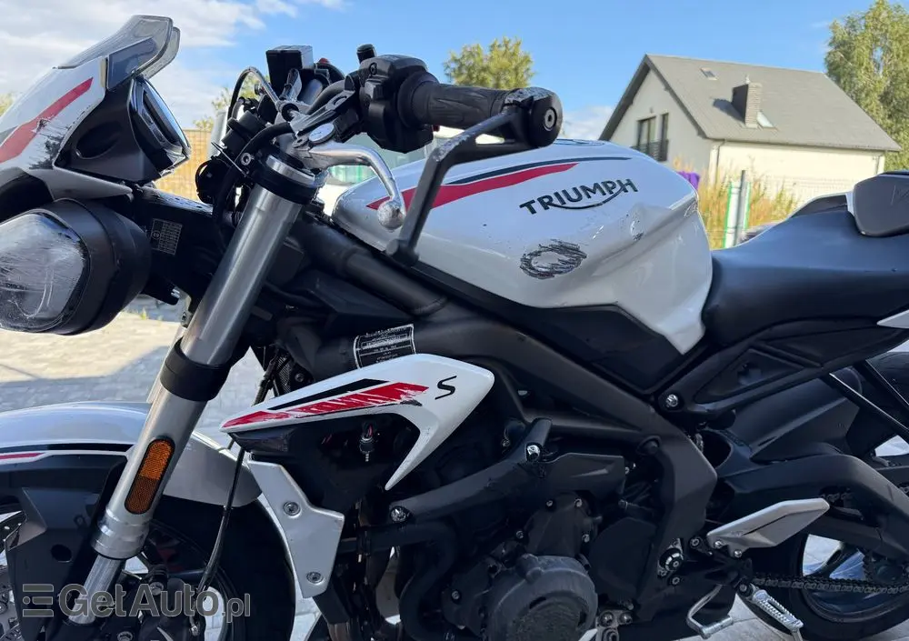 TRIUMPH Street Triple 