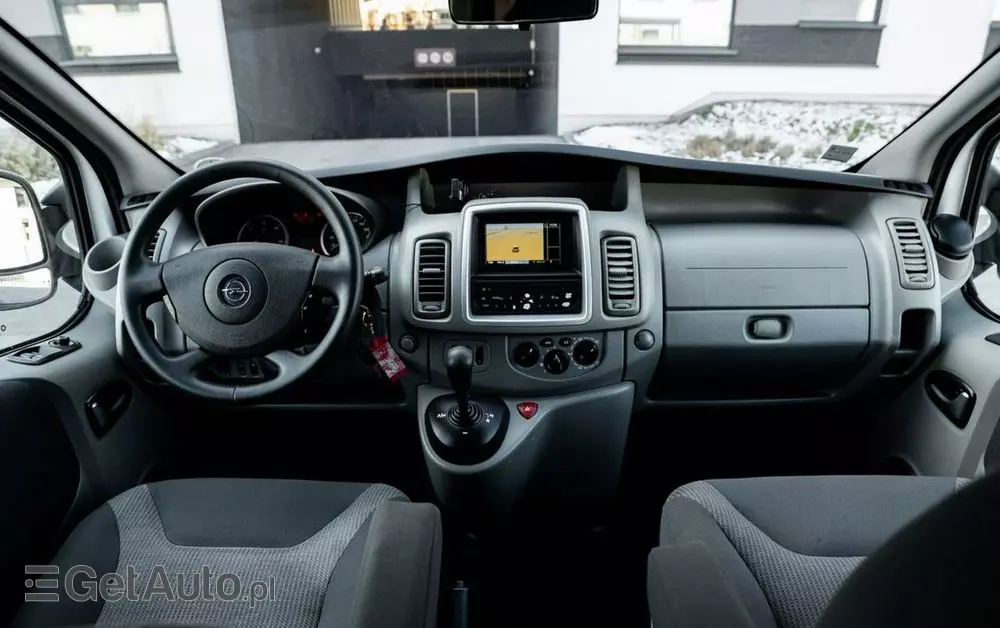 OPEL Vivaro 