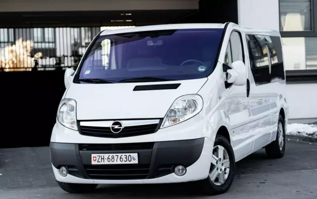 OPEL Vivaro 