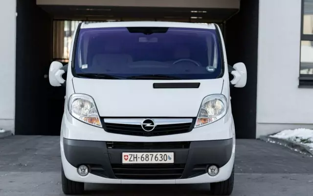 OPEL Vivaro 