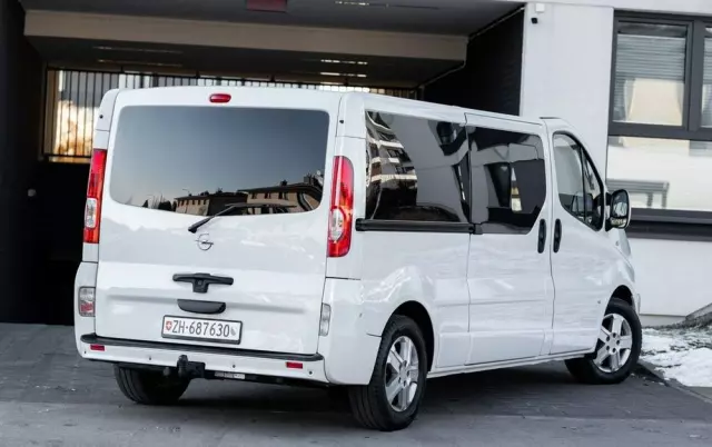 OPEL Vivaro 