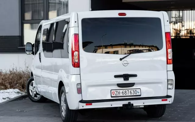 OPEL Vivaro 