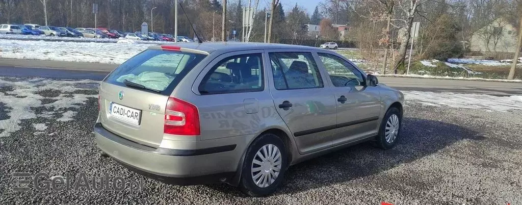 SKODA Octavia 