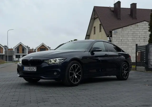 BMW Seria 4 420d Sport-Aut Sport Line