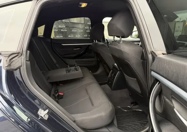 BMW Seria 4 420d Sport-Aut Sport Line