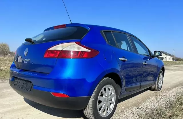 RENAULT Megane 