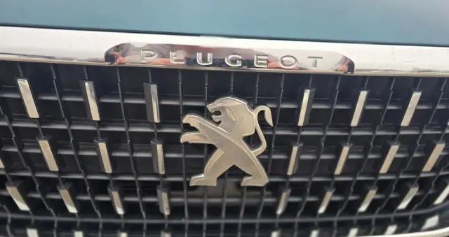 PEUGEOT 2008 1.2 PureTech Allure S&S