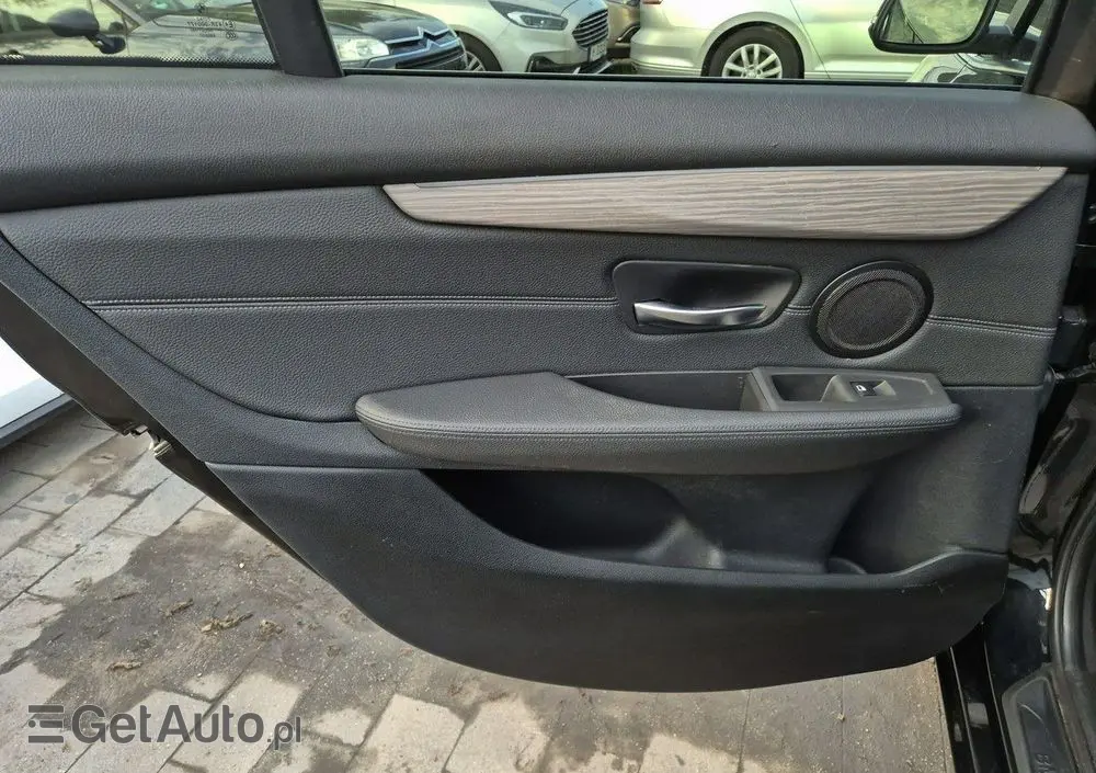 BMW Seria 2 220d Gran Tourer Luxury Line