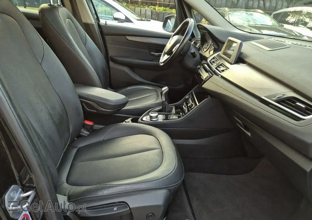 BMW Seria 2 220d Gran Tourer Luxury Line