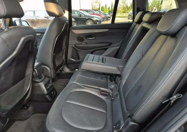 BMW Seria 2 220d Gran Tourer Luxury Line