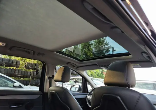 BMW Seria 2 220d Gran Tourer Luxury Line