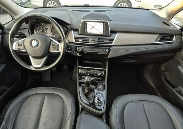 BMW Seria 2 220d Gran Tourer Luxury Line