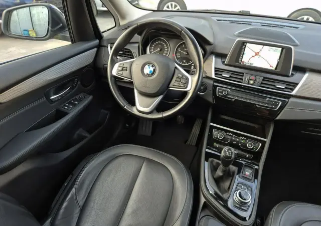 BMW Seria 2 220d Gran Tourer Luxury Line