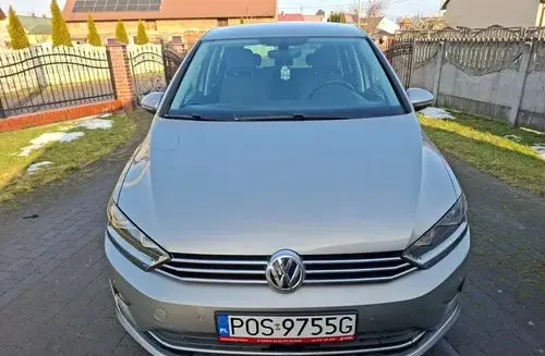 VOLKSWAGEN Golf Sportsvan 