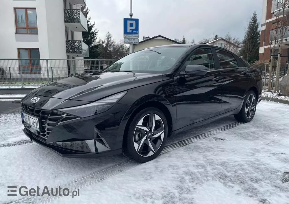 HYUNDAI Elantra 1.6 Executive CVT