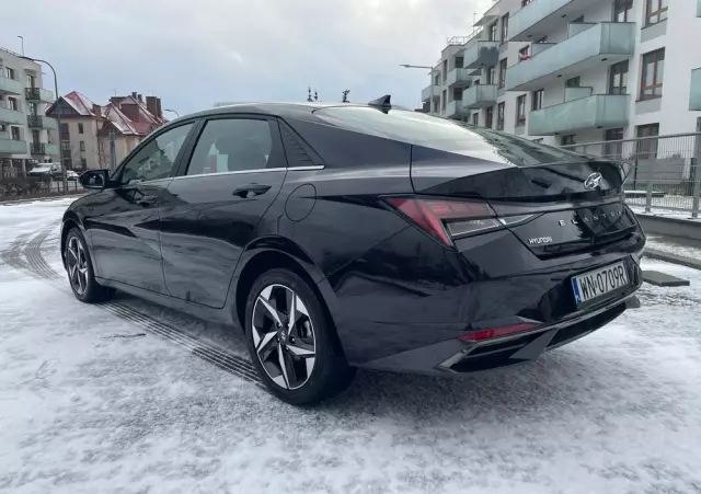 HYUNDAI Elantra 1.6 Executive CVT