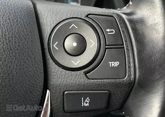 TOYOTA Auris Hybrid 135 Active