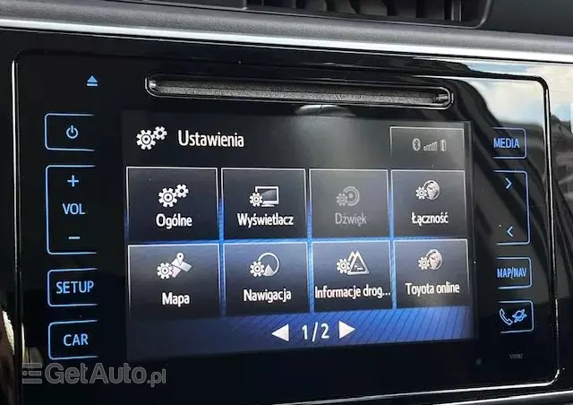 TOYOTA Auris Hybrid 135 Active