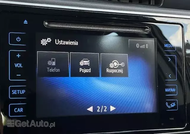 TOYOTA Auris Hybrid 135 Active