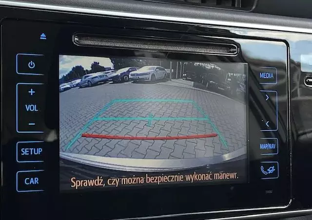 TOYOTA Auris Hybrid 135 Active