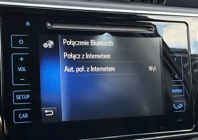 TOYOTA Auris Hybrid 135 Active