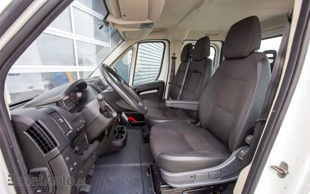 PEUGEOT Boxer 7-OSÓB *DOKA* SKRZYNIA 165KM 