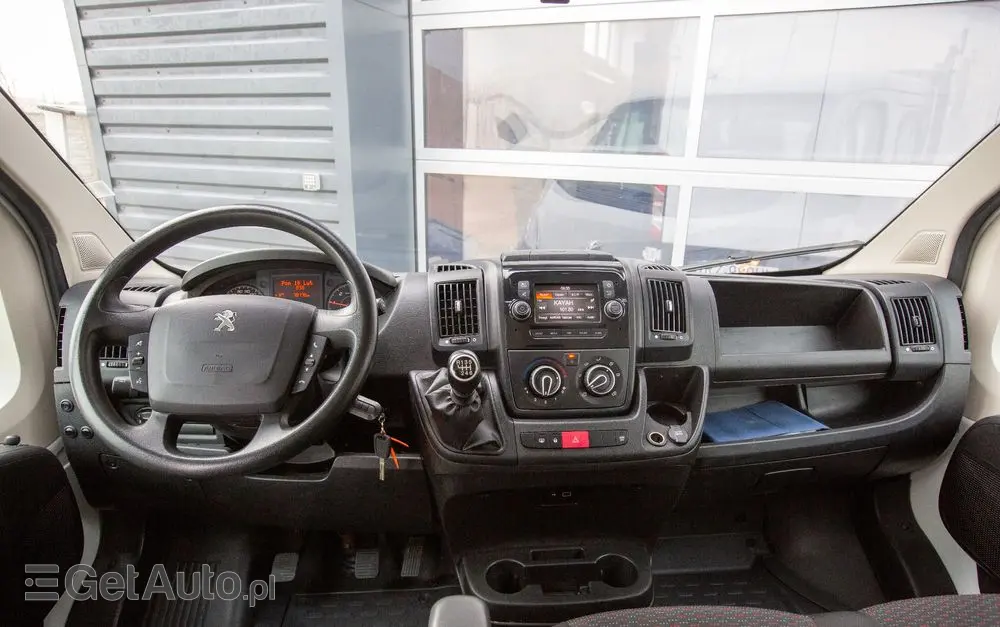 PEUGEOT Boxer 7-OSÓB *DOKA* SKRZYNIA 165KM 