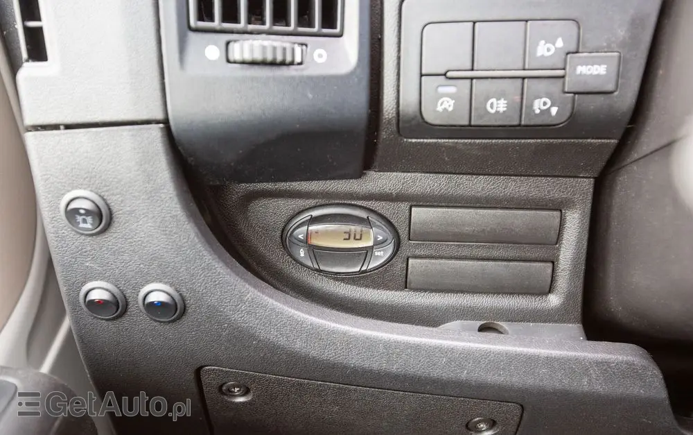 PEUGEOT Boxer 7-OSÓB *DOKA* SKRZYNIA 165KM 