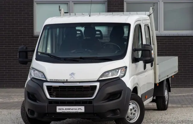 PEUGEOT Boxer 7-OSÓB *DOKA* SKRZYNIA 165KM 