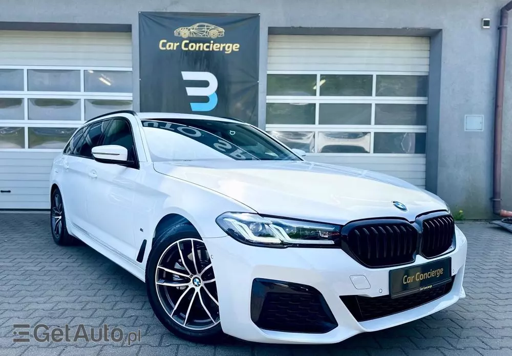 BMW Seria 5 520d xDrive M Sport sport