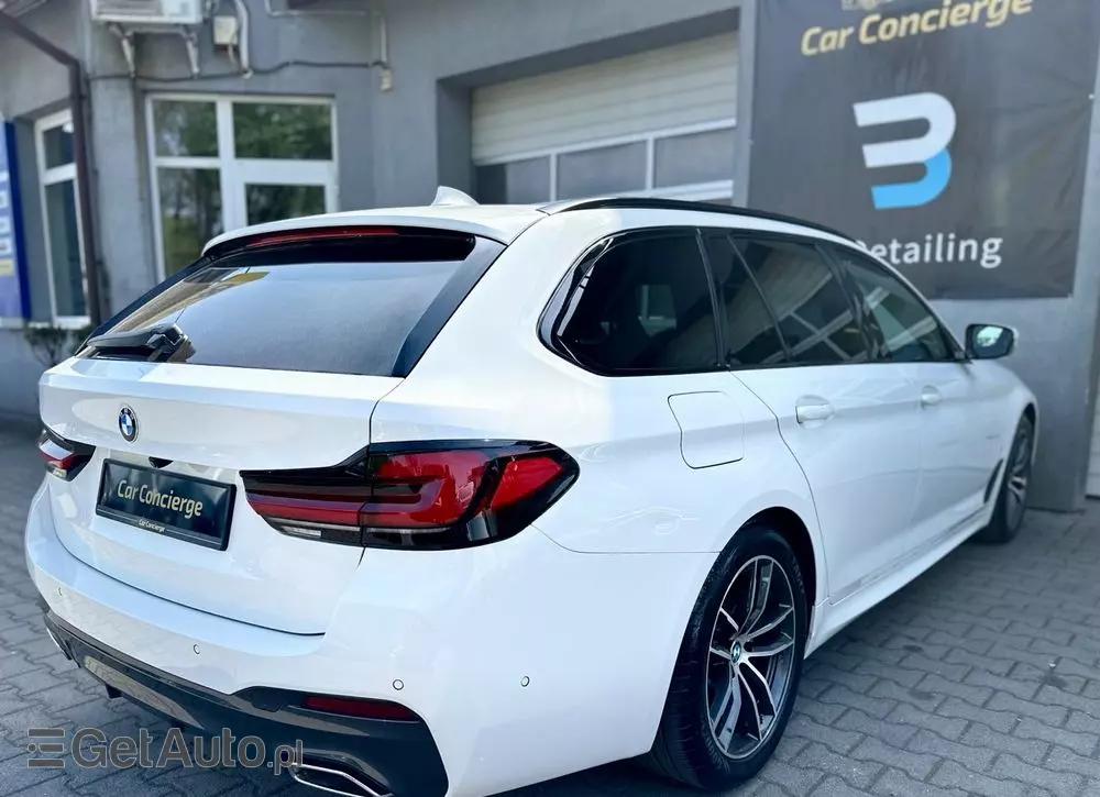 BMW Seria 5 520d xDrive M Sport sport
