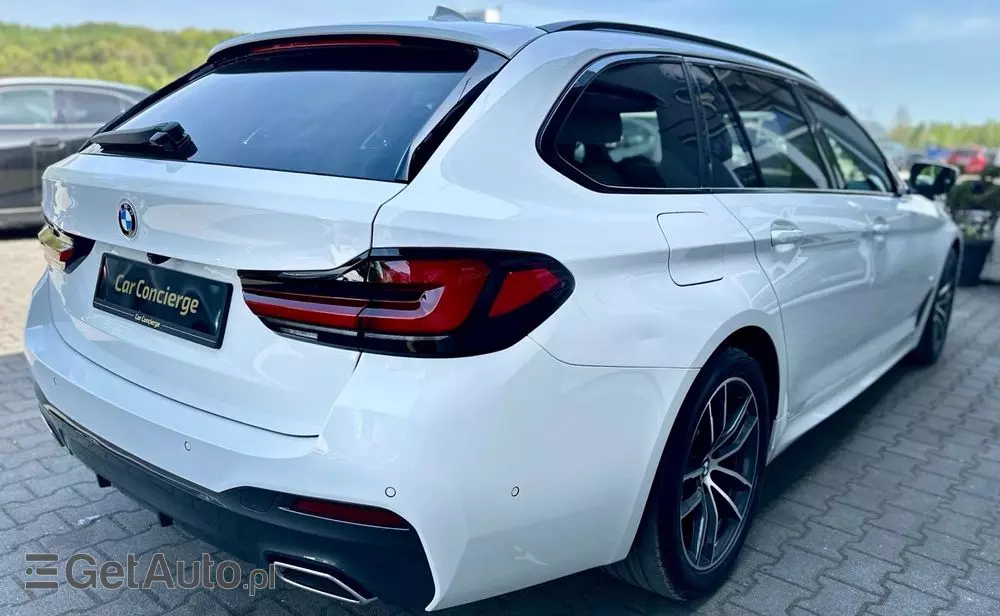 BMW Seria 5 520d xDrive M Sport sport
