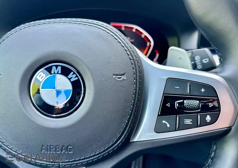 BMW Seria 5 520d xDrive M Sport sport