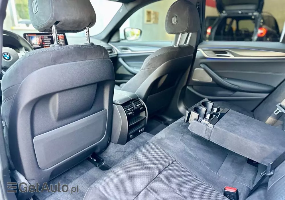 BMW Seria 5 520d xDrive M Sport sport