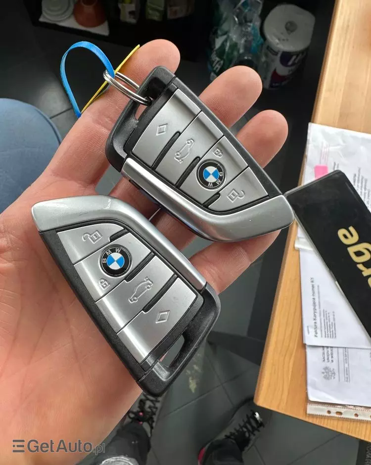 BMW Seria 5 520d xDrive M Sport sport