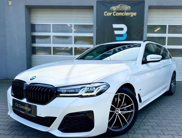 BMW Seria 5 520d xDrive M Sport sport