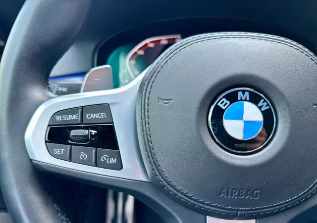 BMW Seria 5 520d xDrive M Sport sport