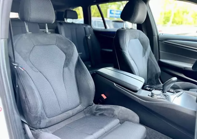 BMW Seria 5 520d xDrive M Sport sport