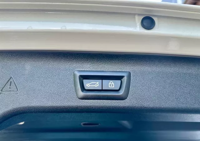 BMW Seria 5 520d xDrive M Sport sport