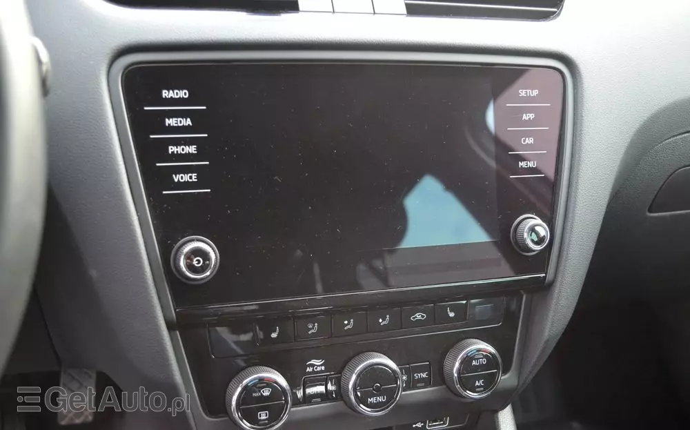 SKODA Octavia 1.6 TDI DSG Soleil