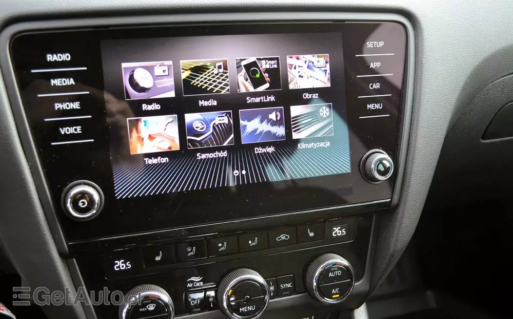 SKODA Octavia 1.6 TDI DSG Soleil