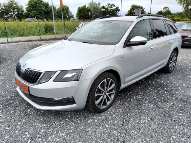 SKODA Octavia 1.6 TDI DSG Soleil