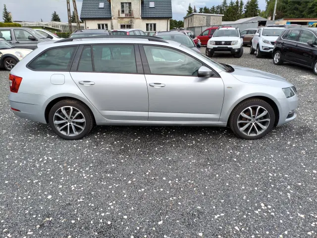 SKODA Octavia 1.6 TDI DSG Soleil