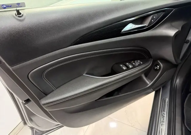 OPEL Insignia 2.0 CDTI automatik Innovation