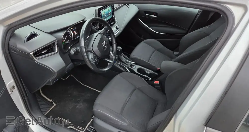 TOYOTA Corolla 1.8 Hybrid Executive