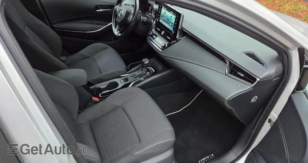 TOYOTA Corolla 1.8 Hybrid Executive